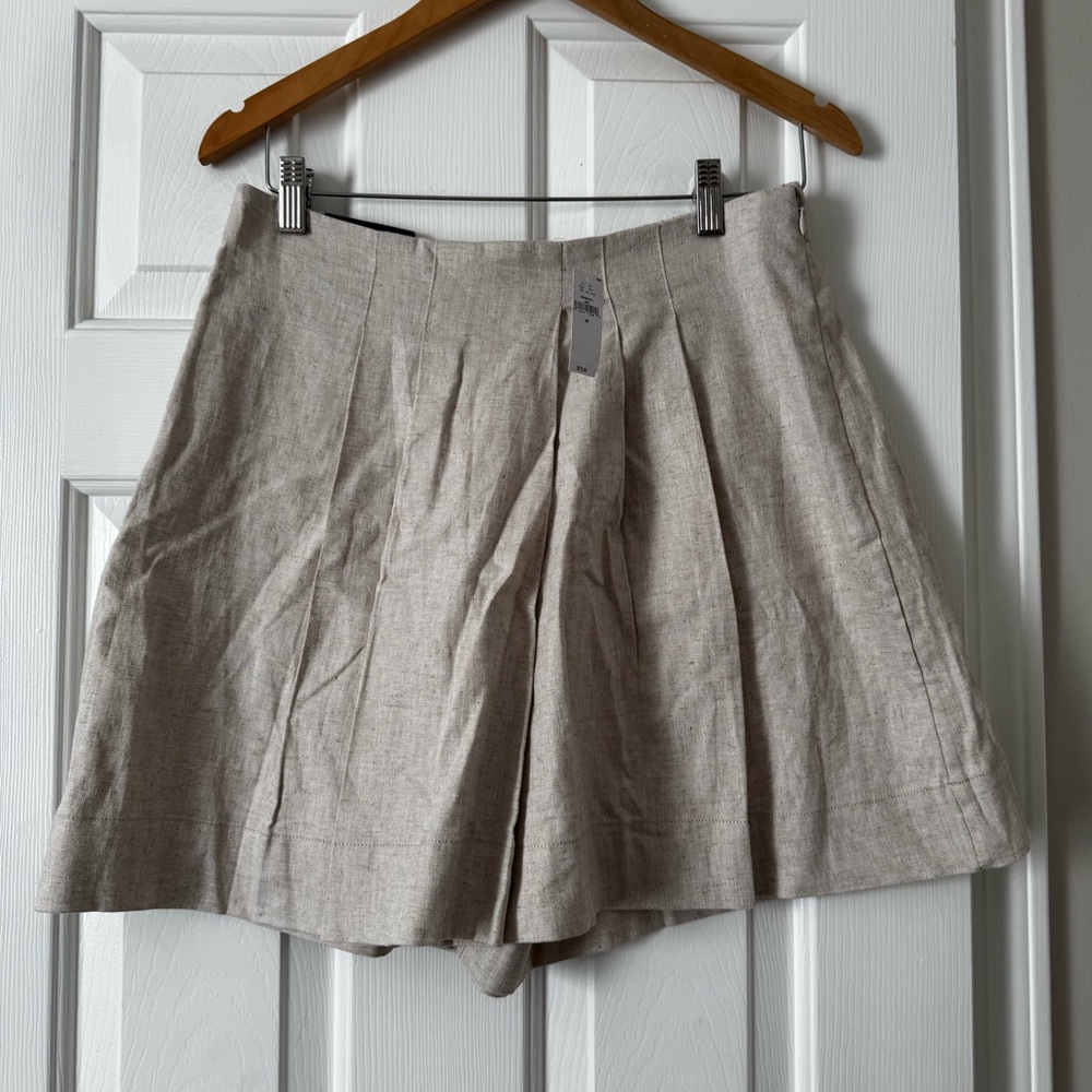 Banana Republic Beige Linen Shorts